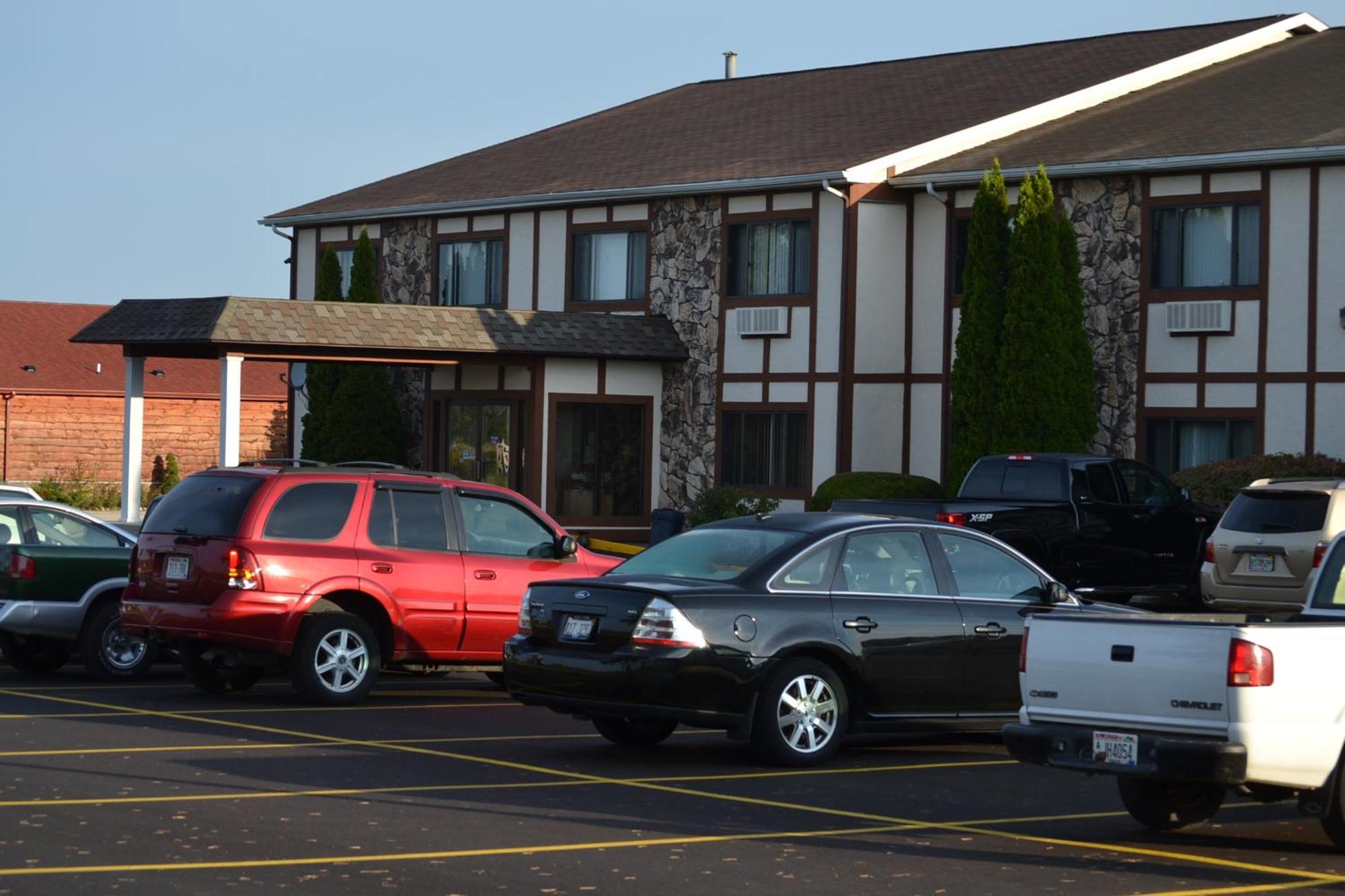 Sky Lodge Inn & Suites - Delavan Εξωτερικό φωτογραφία
