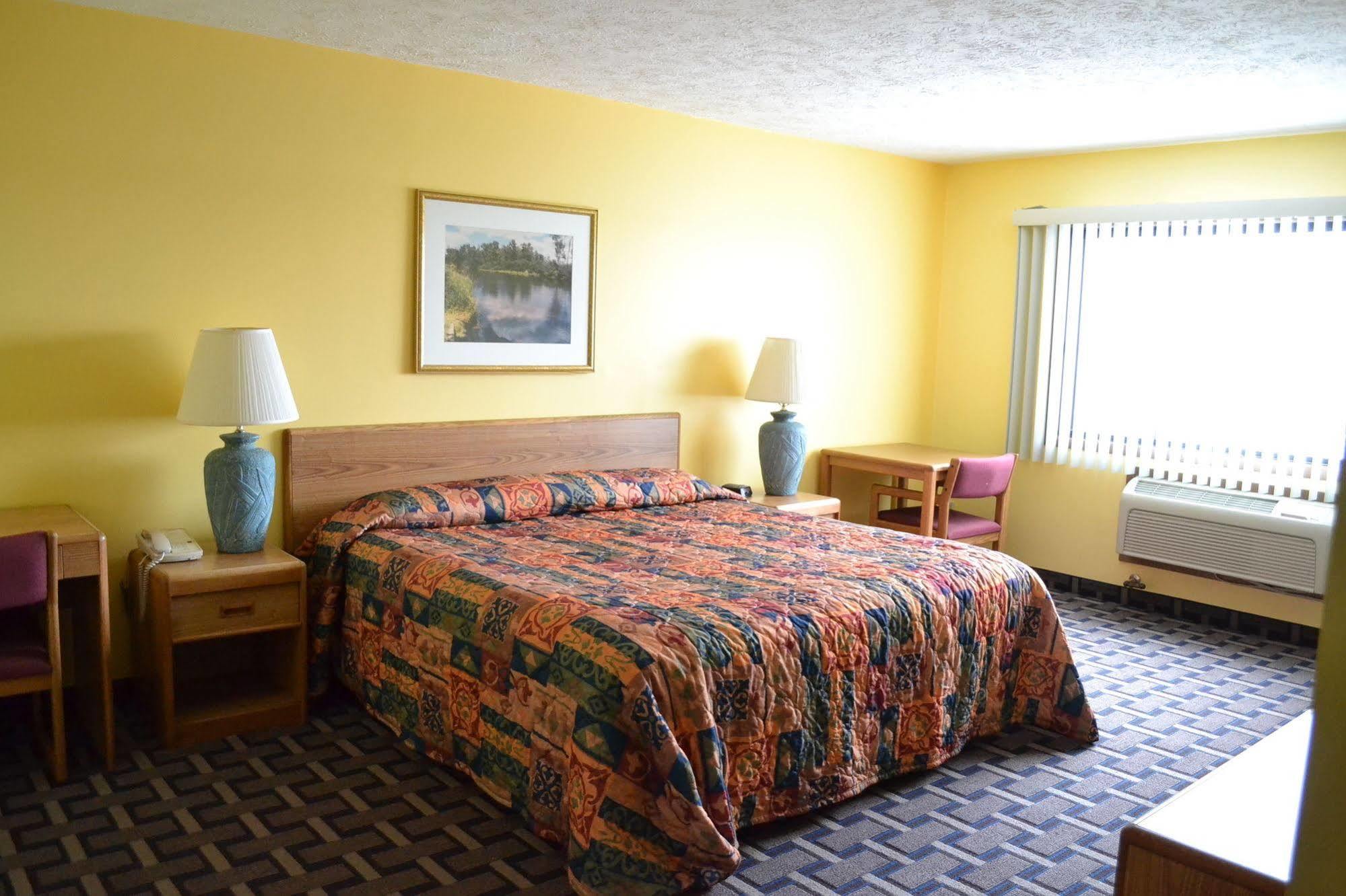 Sky Lodge Inn & Suites - Delavan Εξωτερικό φωτογραφία