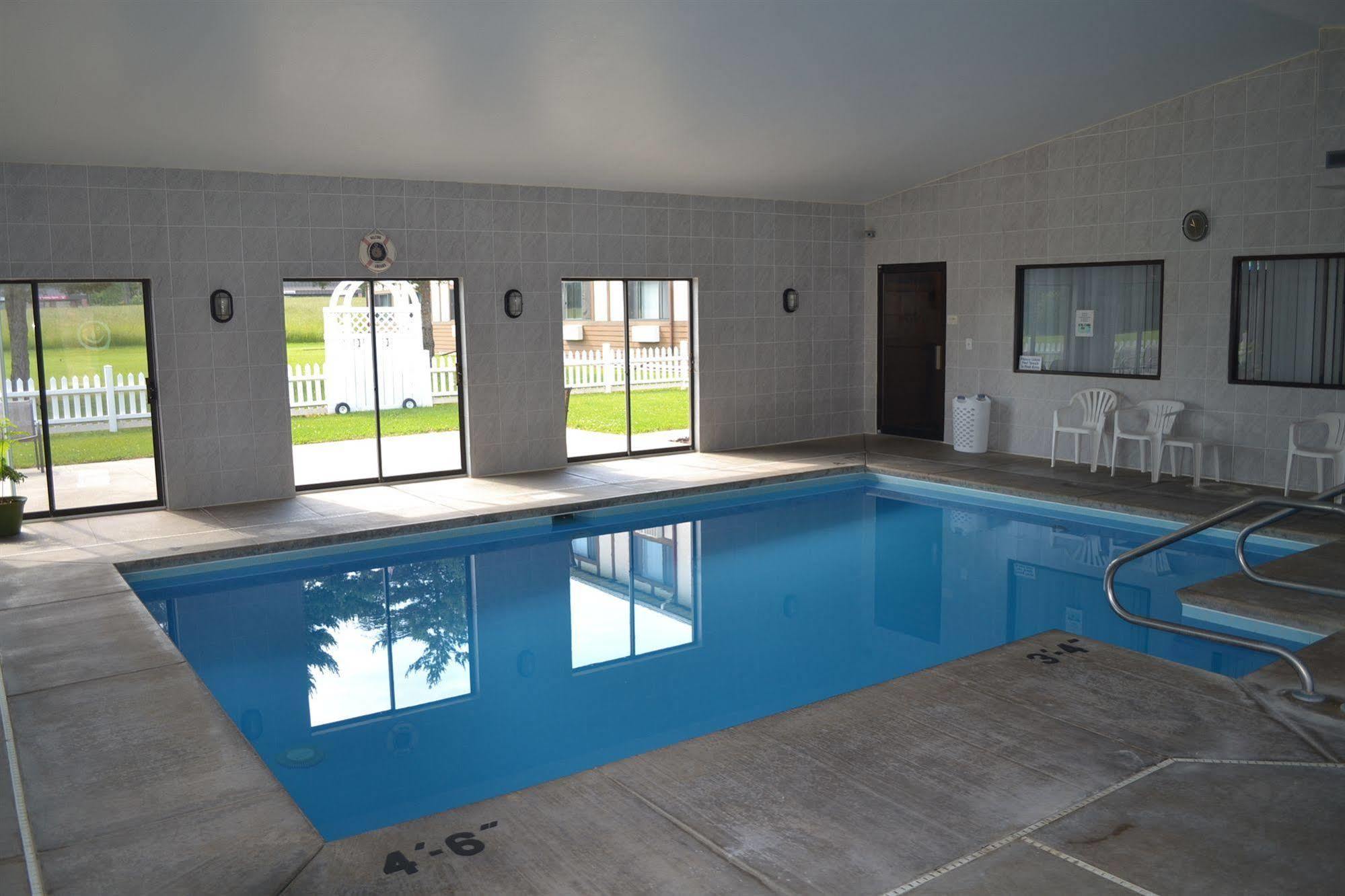 Sky Lodge Inn & Suites - Delavan Εξωτερικό φωτογραφία