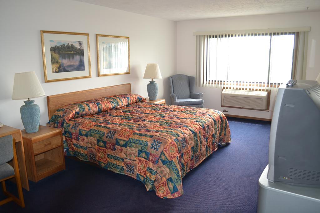 Sky Lodge Inn & Suites - Delavan Εξωτερικό φωτογραφία